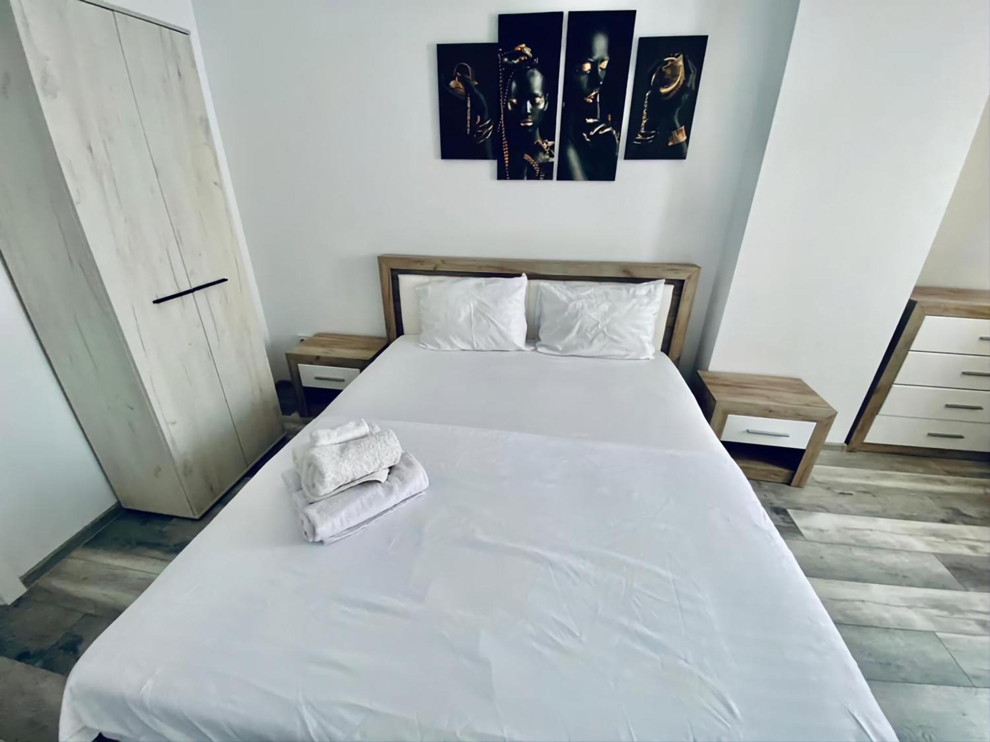 Ultracentral Lazar Residence ヤシ エクステリア 写真