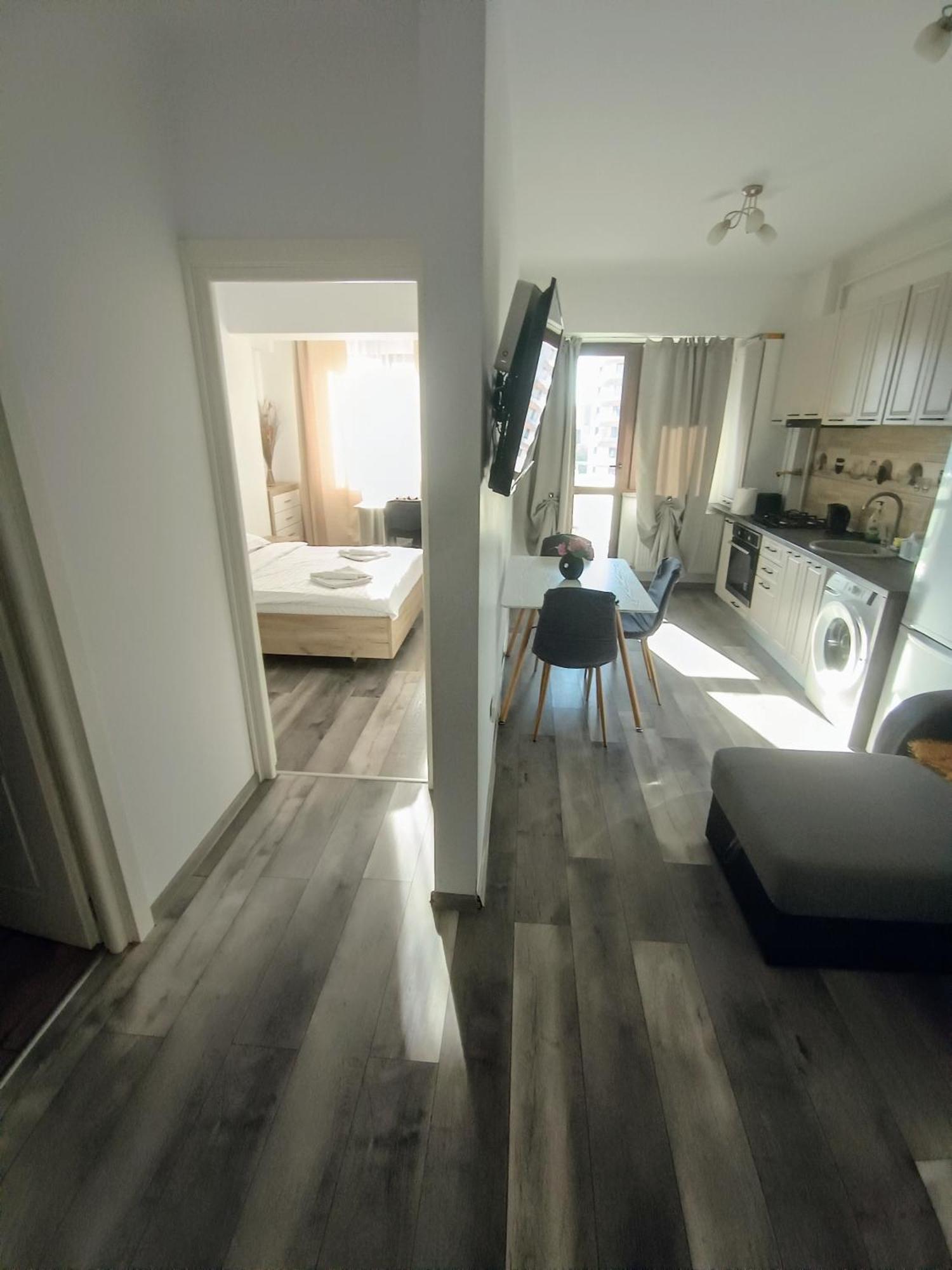 Ultracentral Lazar Residence ヤシ エクステリア 写真